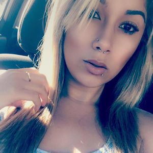 Meet your Posher, Bee